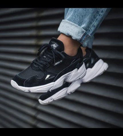 Adidas Falcon black white