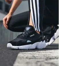 Adidas falcon best sale black white blue