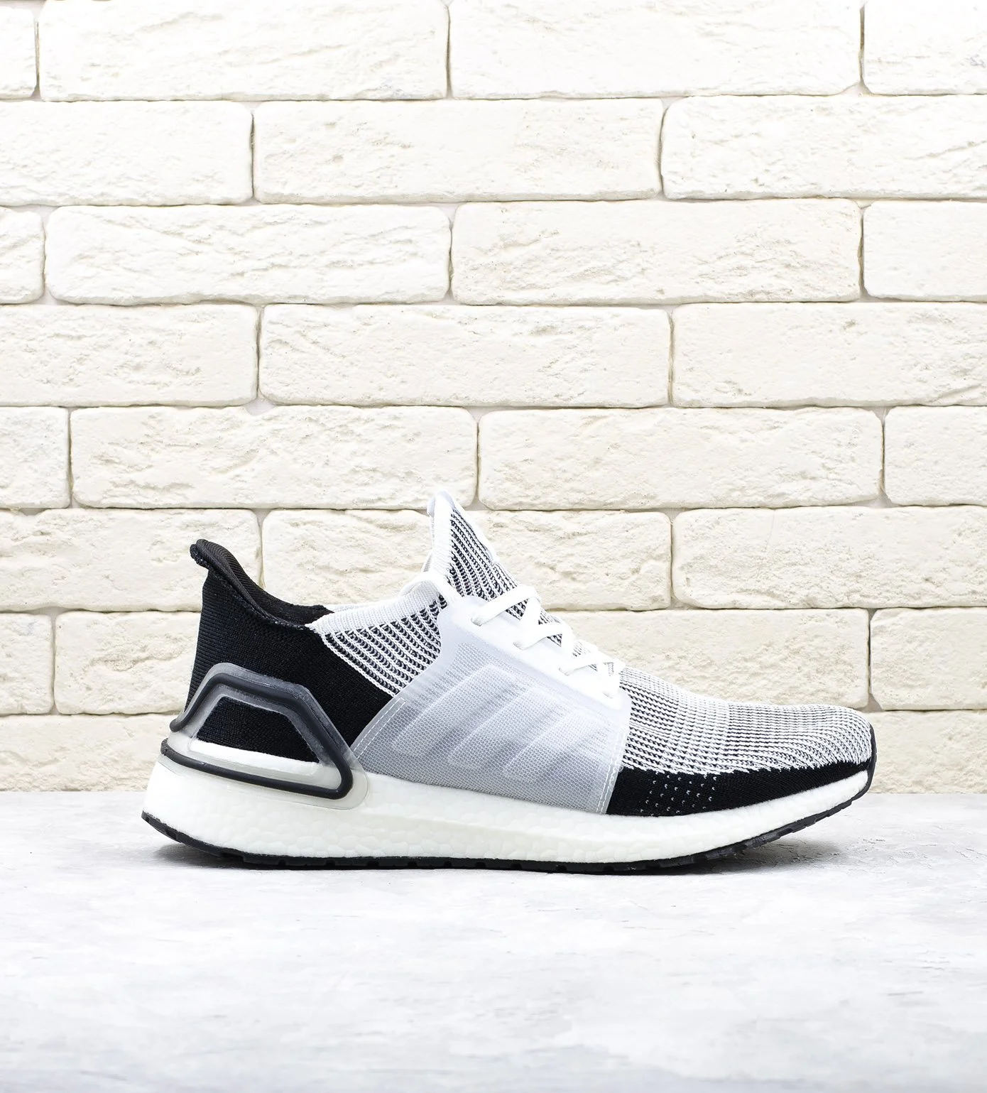 Adidas Ultraboost 19 white black