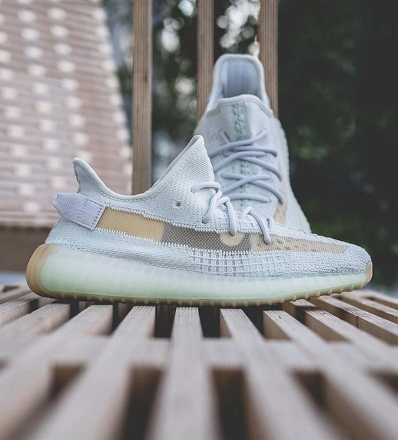 Adidas Yeezy Boost 350 V2 Hyperspace