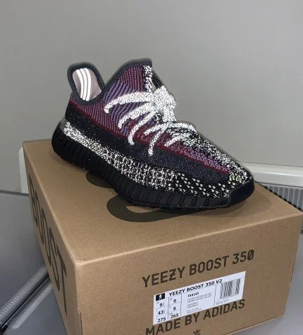 Adidas yeezy 350 v2 yechiel top