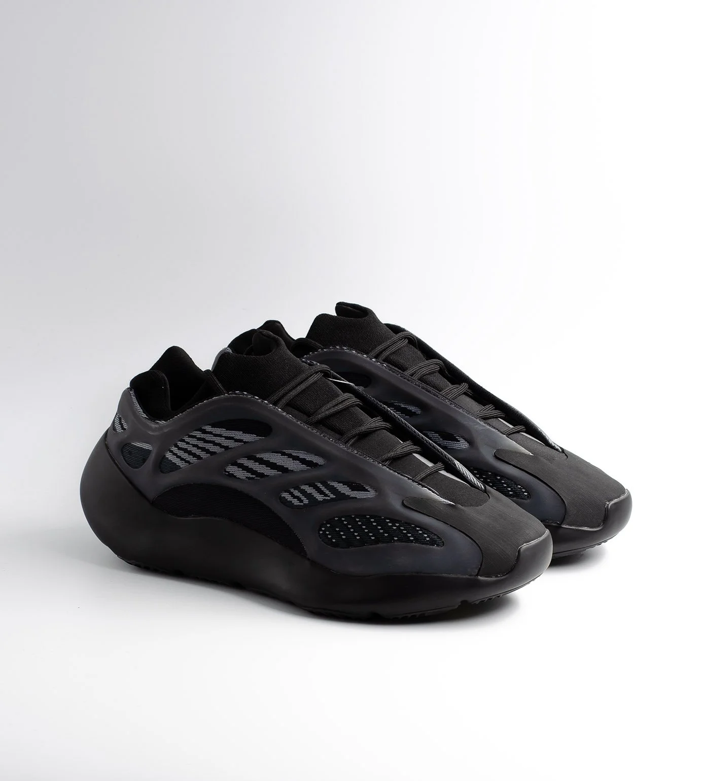 Adidas Yeezy Boost 700 V3 Alvah