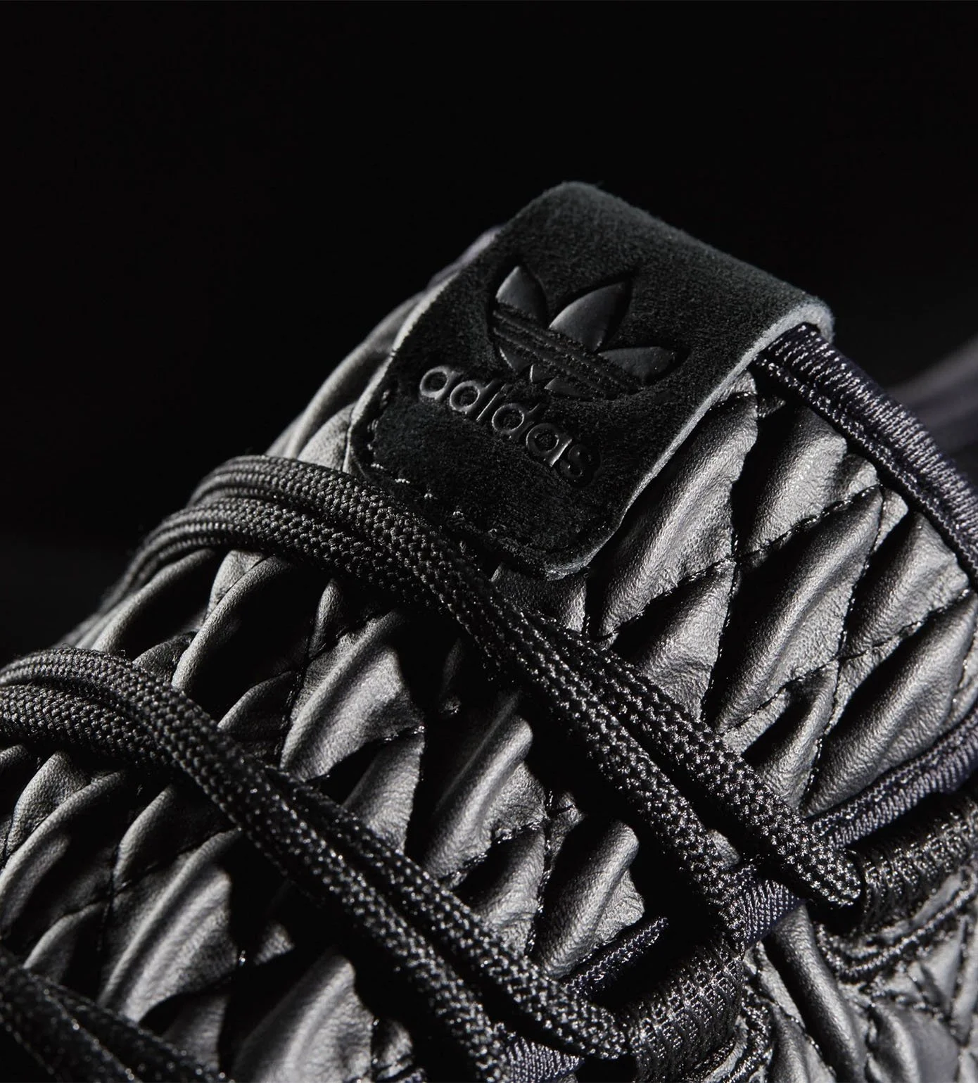 Adidas tubular store shadow 3d