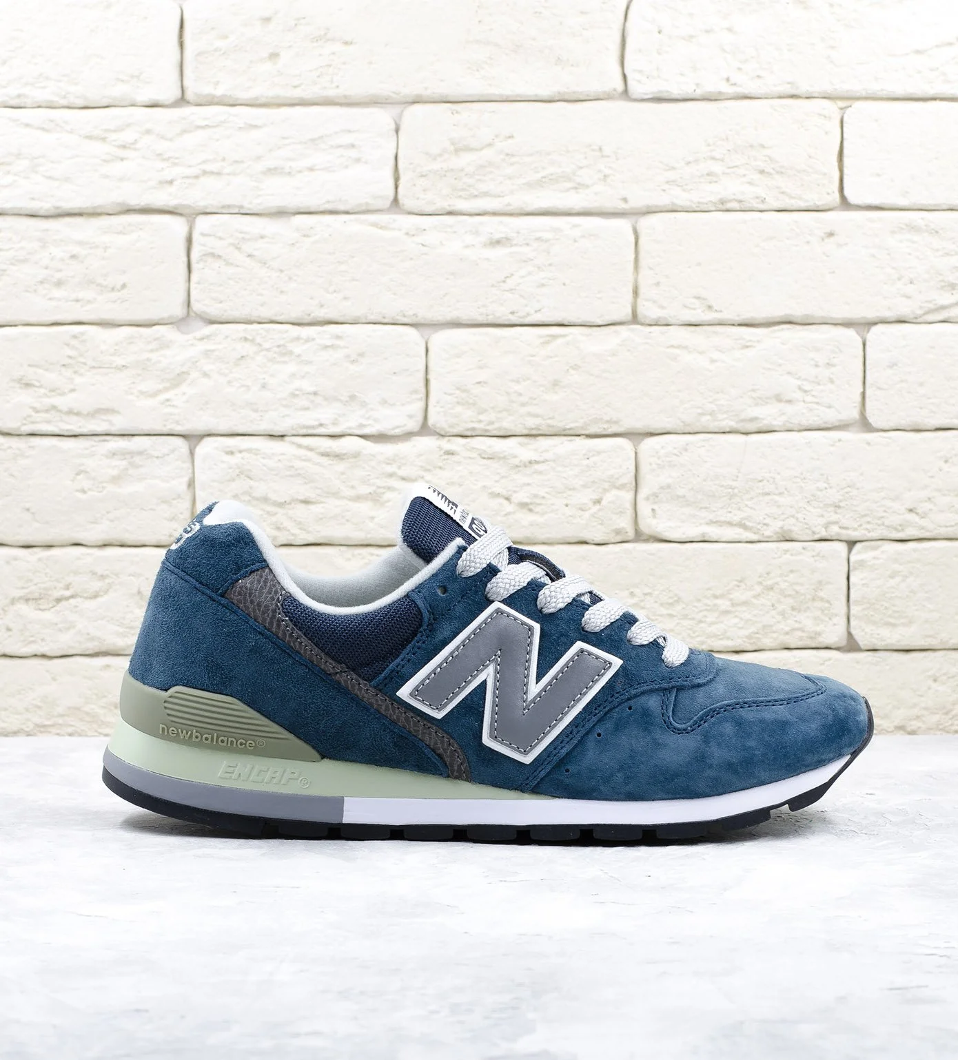 New balance outlet 996 navy orange