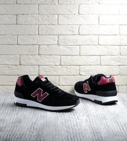 New Balance 1400 black red