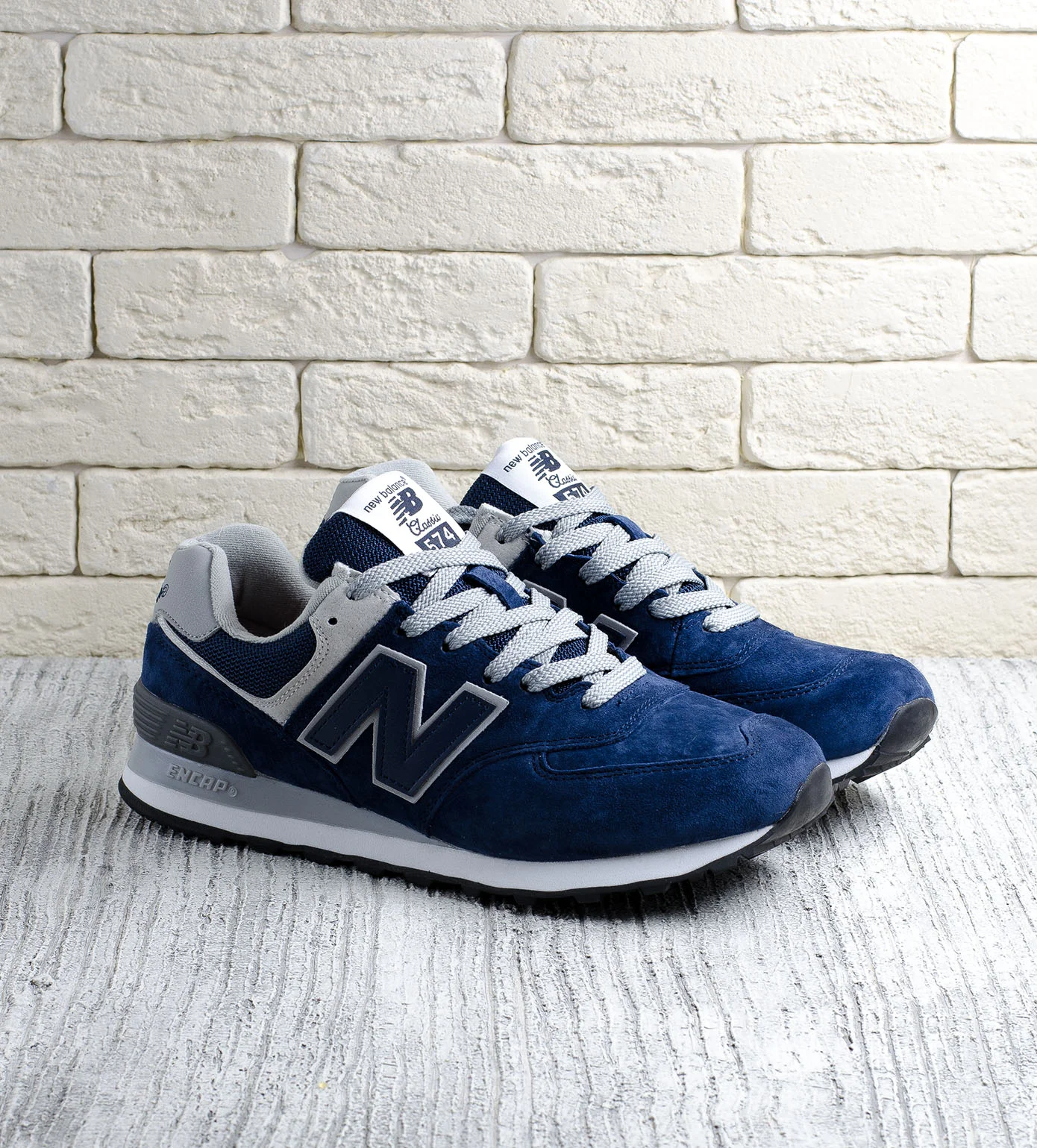 New balance m574 navy top
