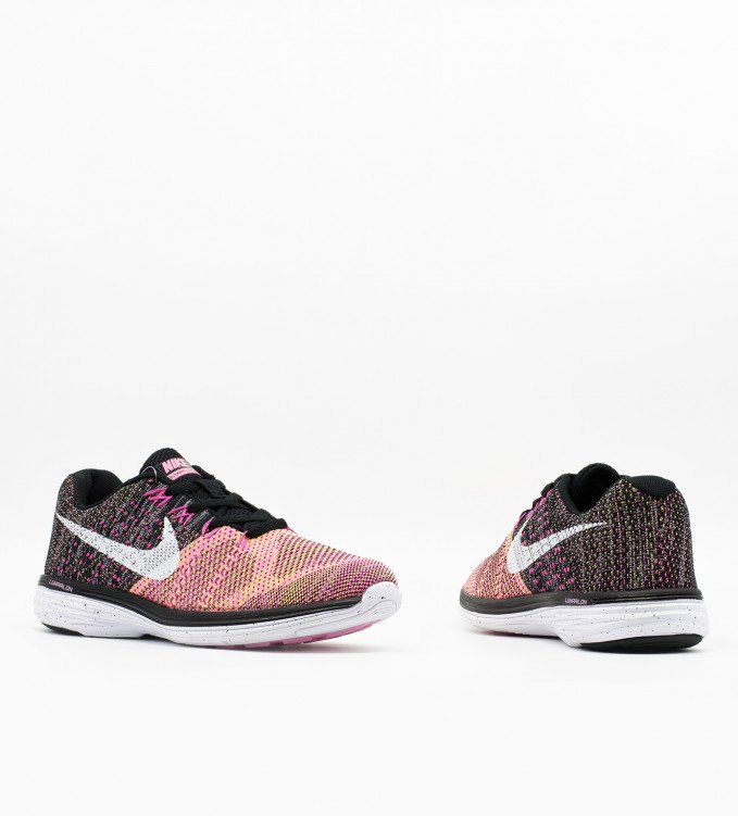 Nike Flyknit Lunar 3 pink