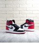 Nike Air Jordan Retro 1 Black Toe