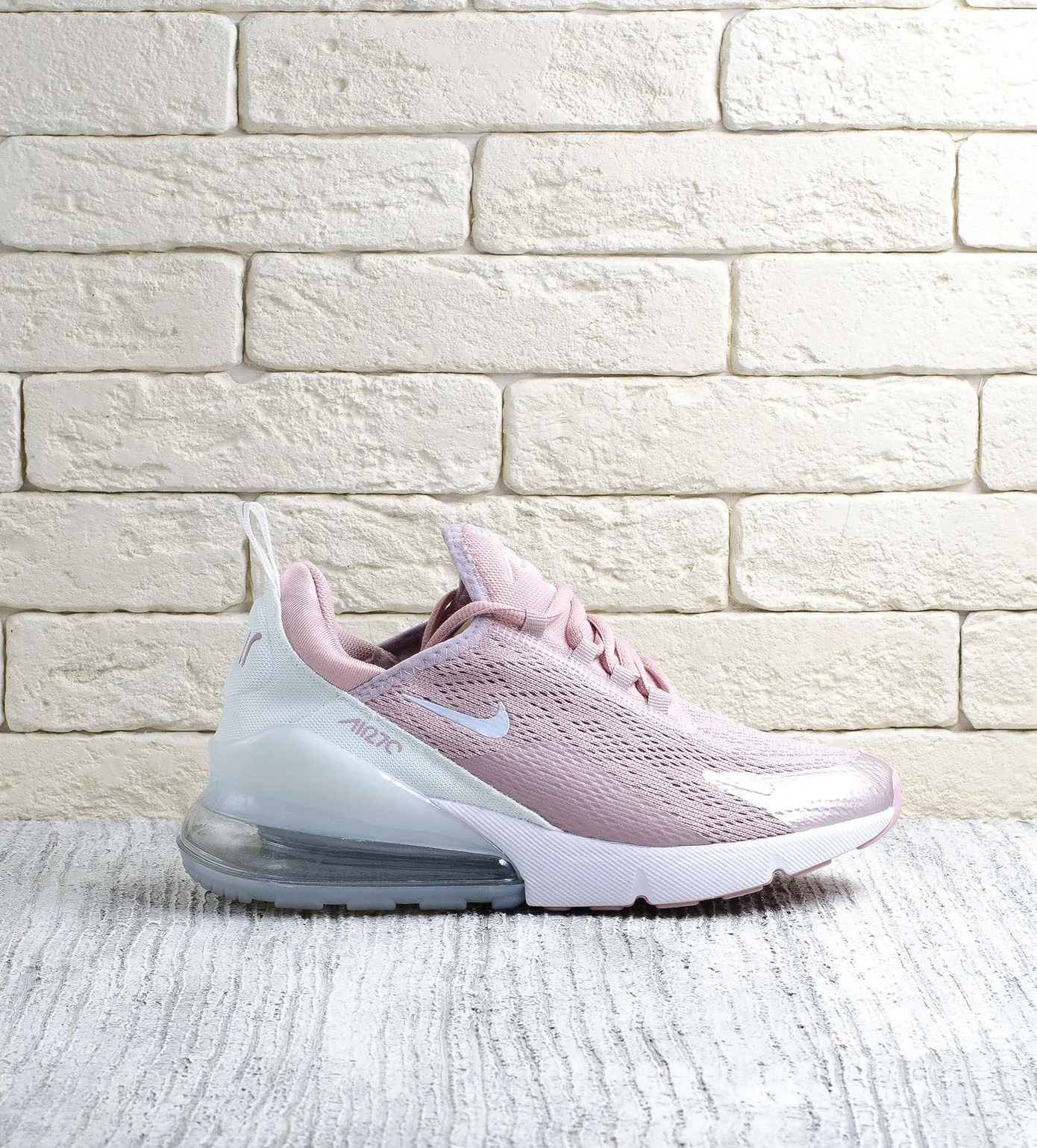 Air 270 premium outlet