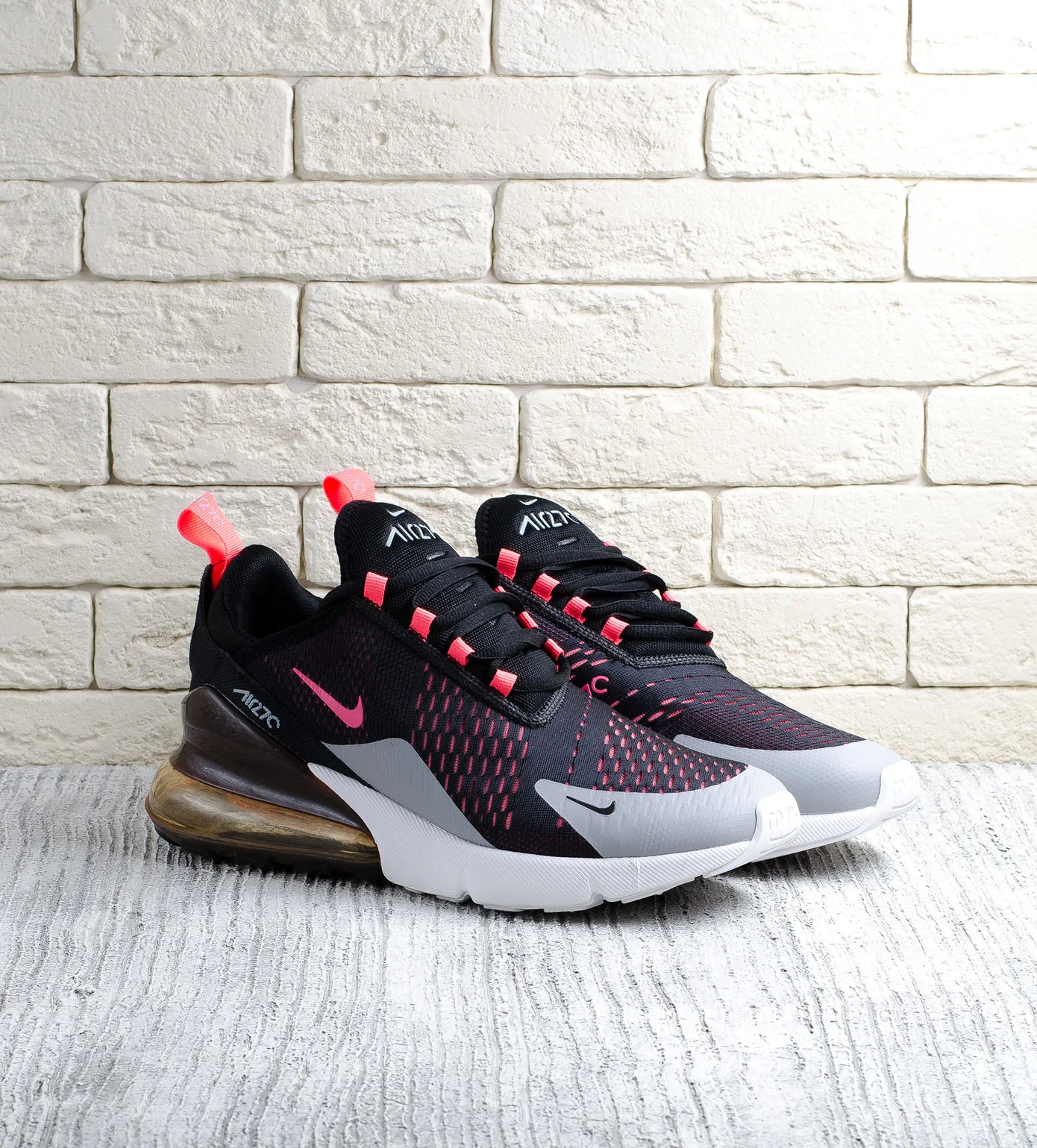 Nike air max 270 black/hyper crimson/wolf grey/bright crimson sale