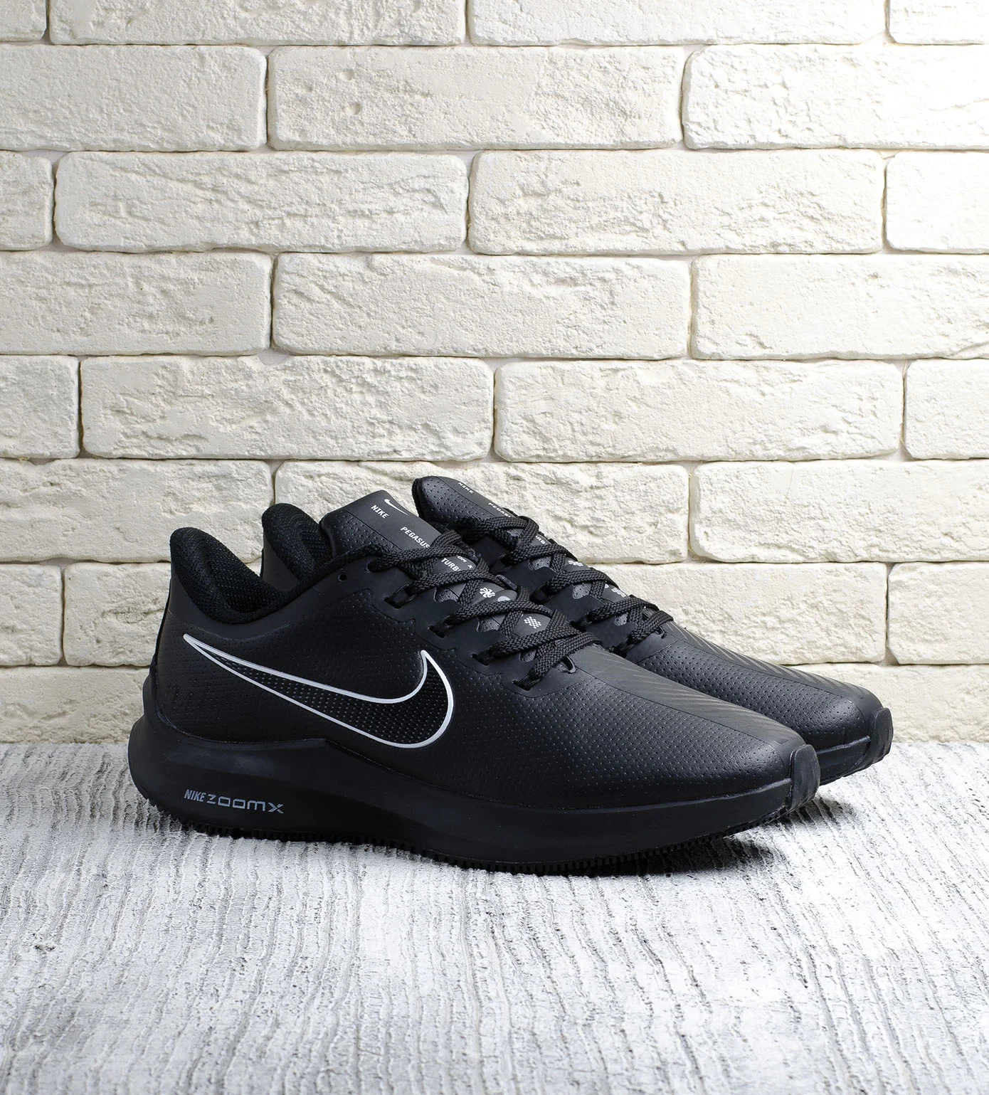 Nike Pegasus Leather black