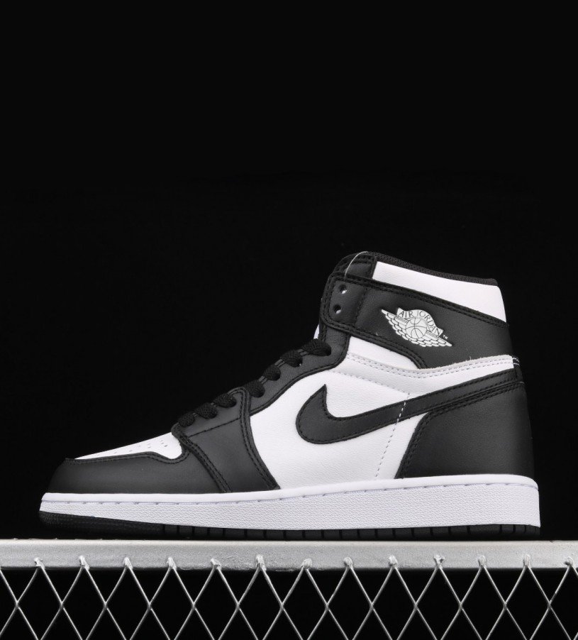 Nike Air Jordan 1 Black-White