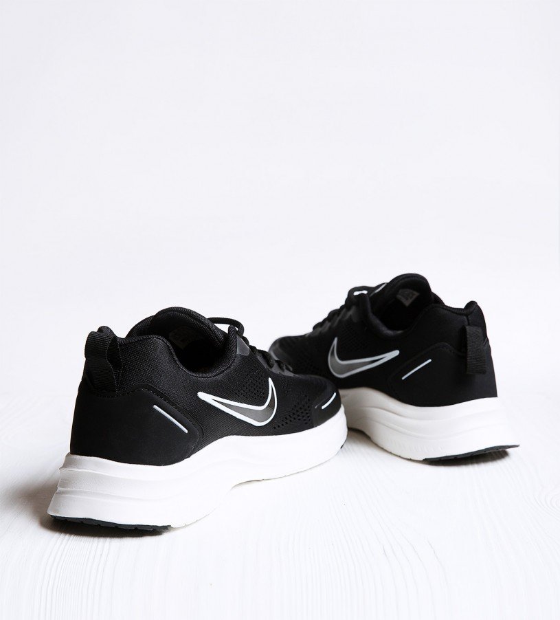 Nike Zoom Vomero Black-white