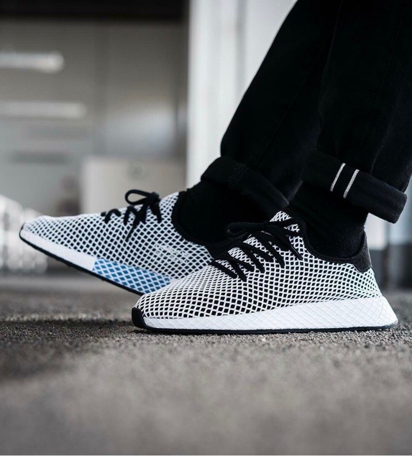 Adidas Deerupt Black-White Adidas Deerupt Black-White