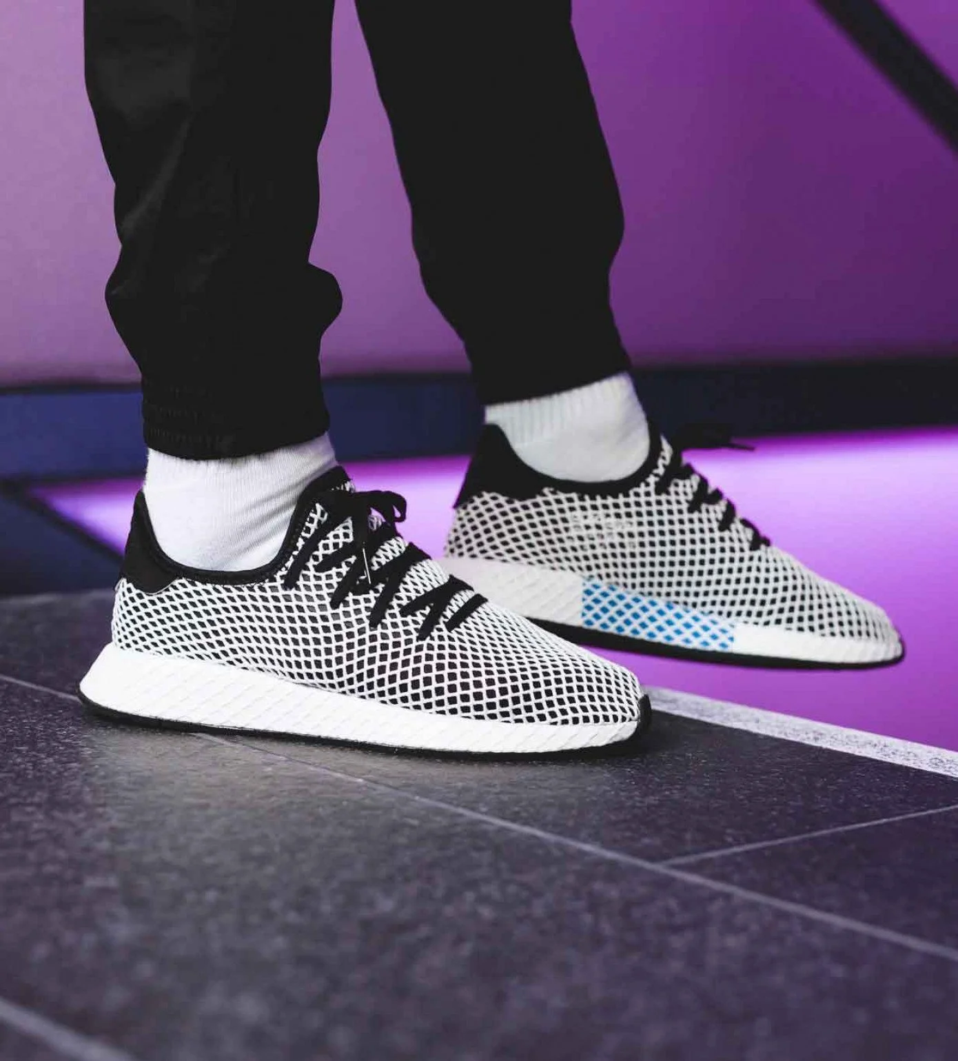 Adidas Deerupt Black White