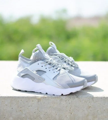 Nike huarache ultra gray hotsell