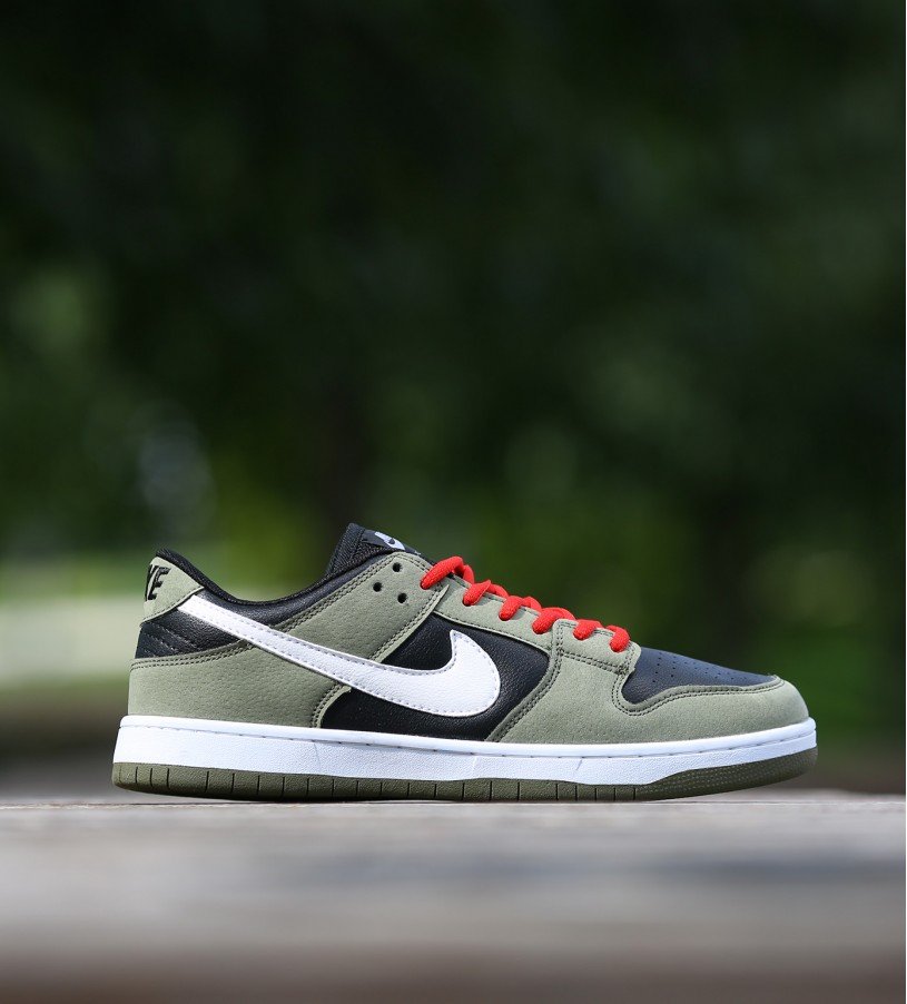 Nike SB Dunk Low Green-Red Nike SB Dunk Low Green-Red
