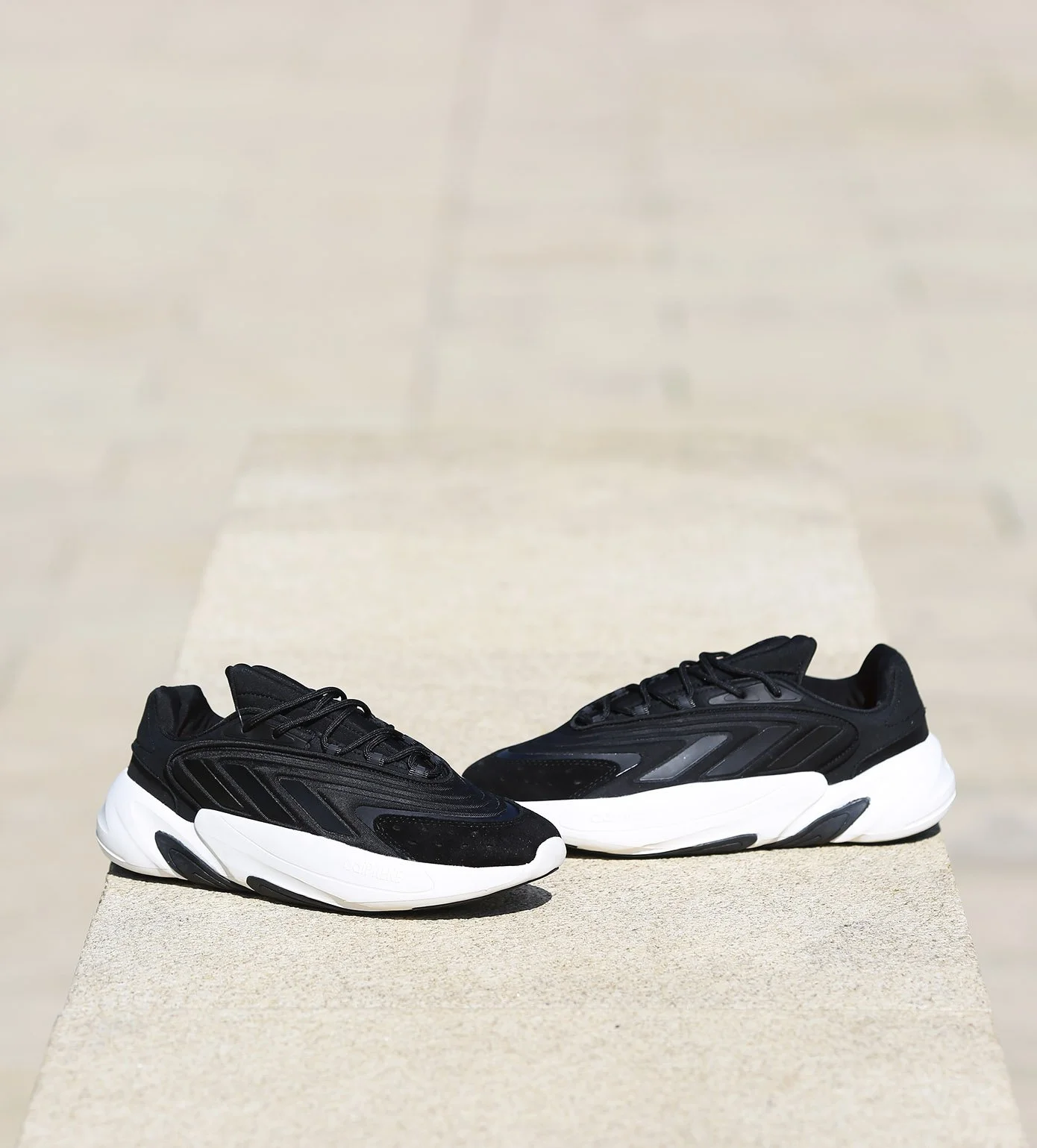 Кроссовки Adidas Ozelia Black-White купить в Краснодаре