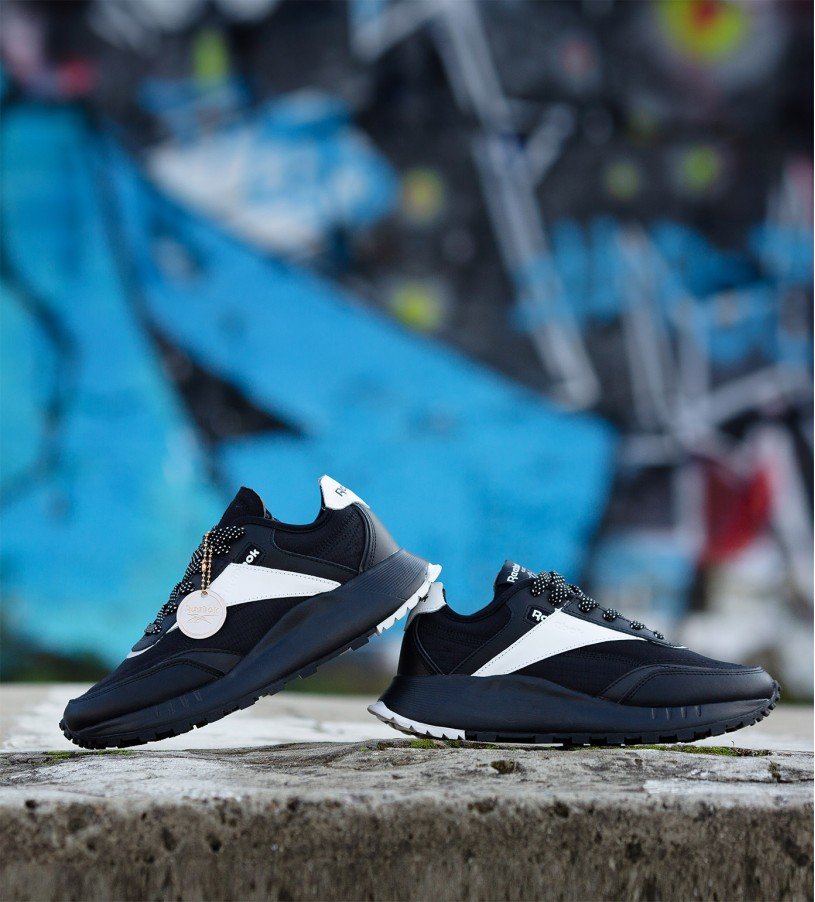Reebok Legacy Black-White Reebok Legacy Black-White