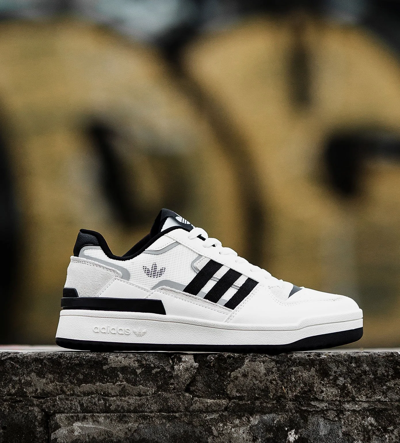 Кроссовки Adidas Forum Low White-Black купить в Краснодаре