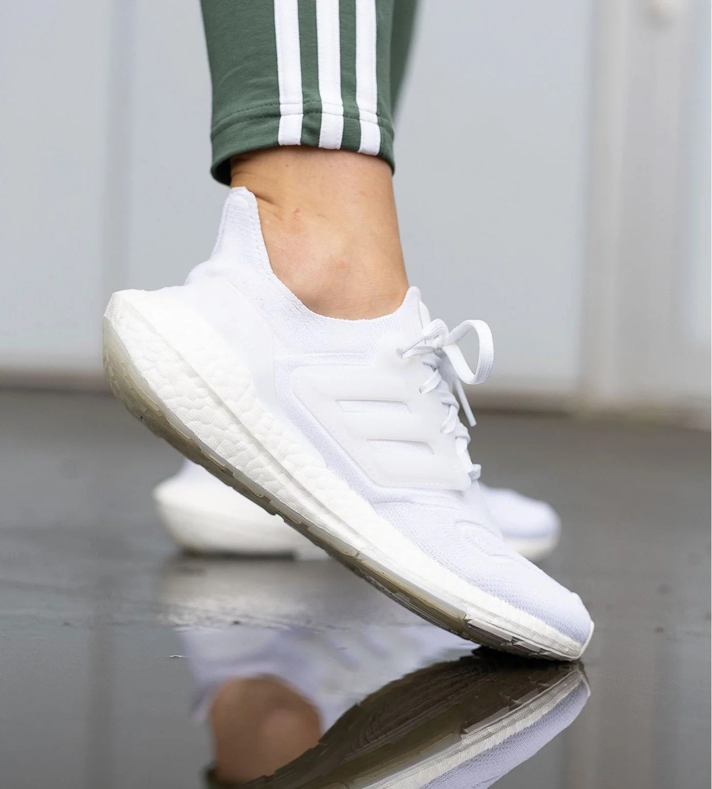 Adidas UltraBoost Cloud White