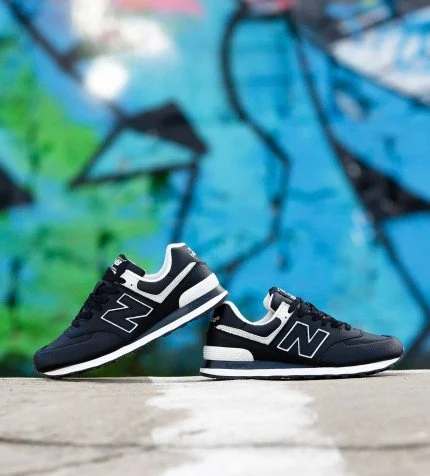 New balance 574 classic black leather online