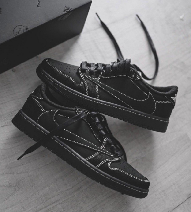 Nike Travis Scott Phantom Black