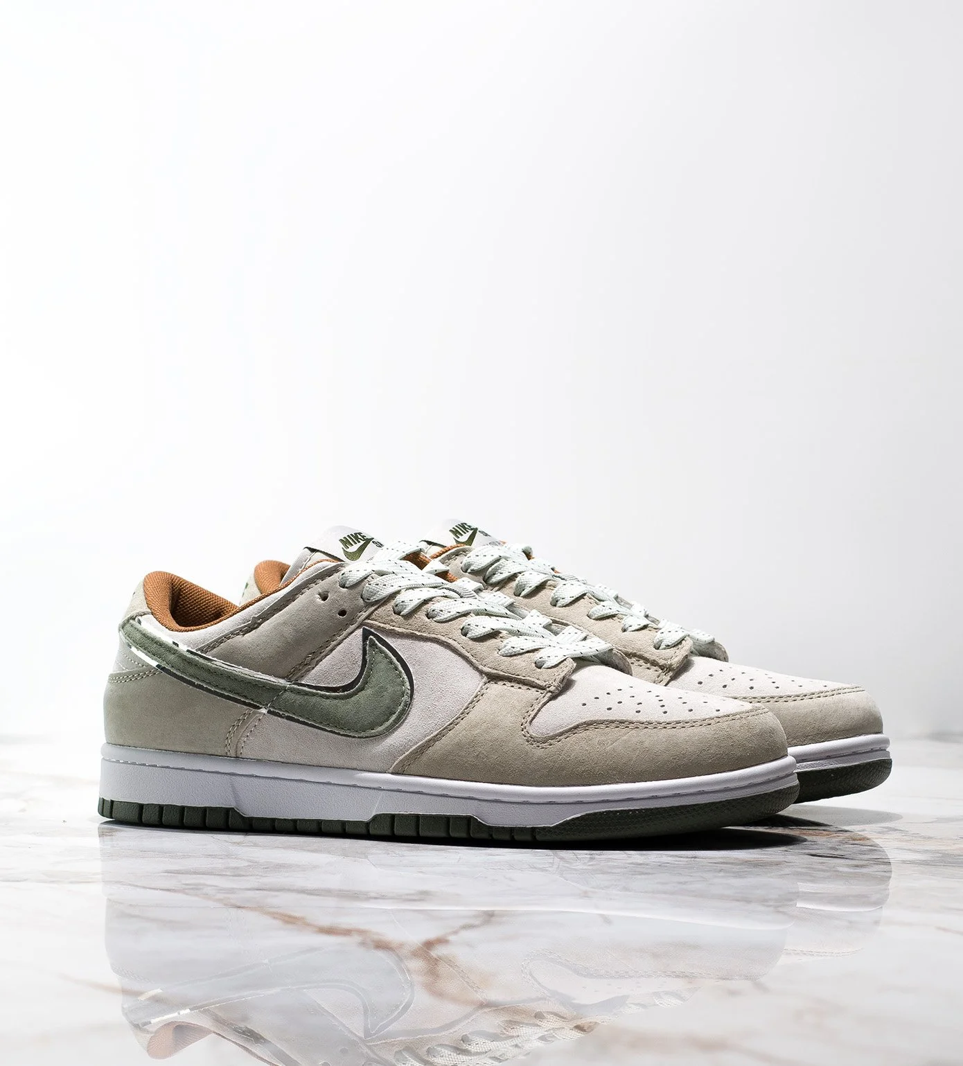sb dunk low beige