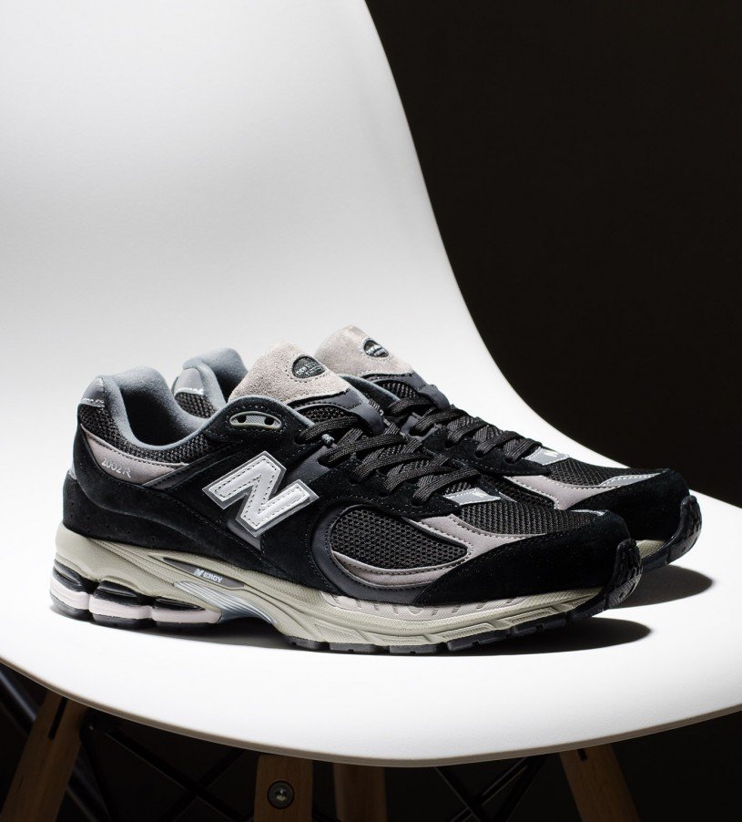 New Balance 2002R Khaki-Black Premium New Balance 2002R Khaki-Black Premium