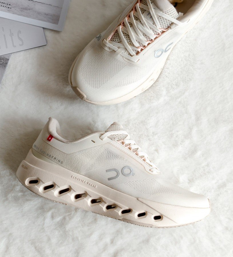 On Cloud Surfer Next Premium Ivory