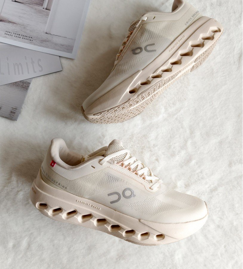 On Cloud Surfer Next Premium Ivory