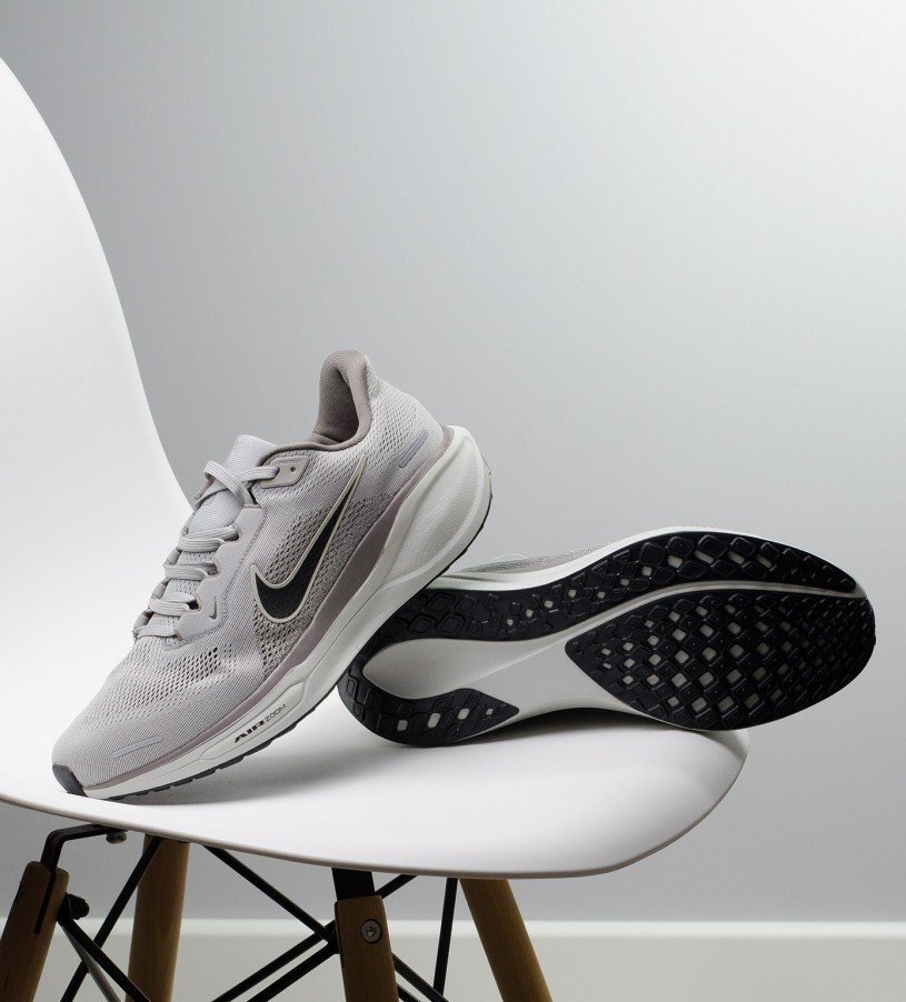Nike Pegasus 40 Phantom