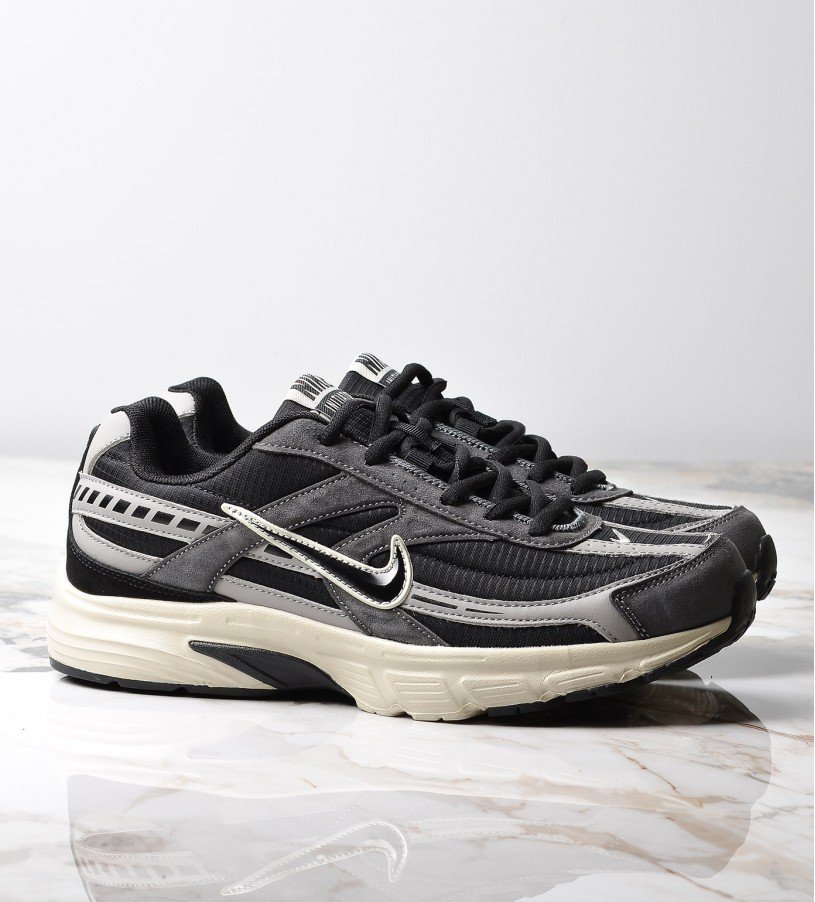Nike Initiator Shadow