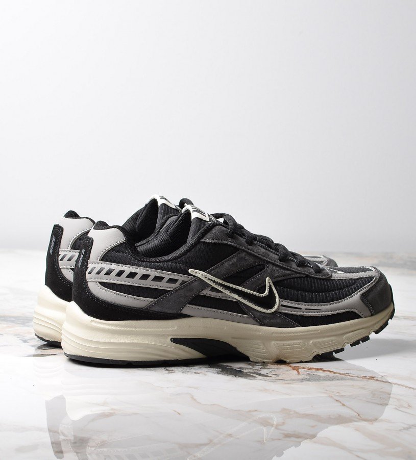 Nike Initiator Shadow Nike Initiator Shadow